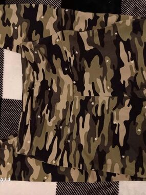 No Boundaries Women’s Camo Leggings with Star Accents - Olive, Black, Tan